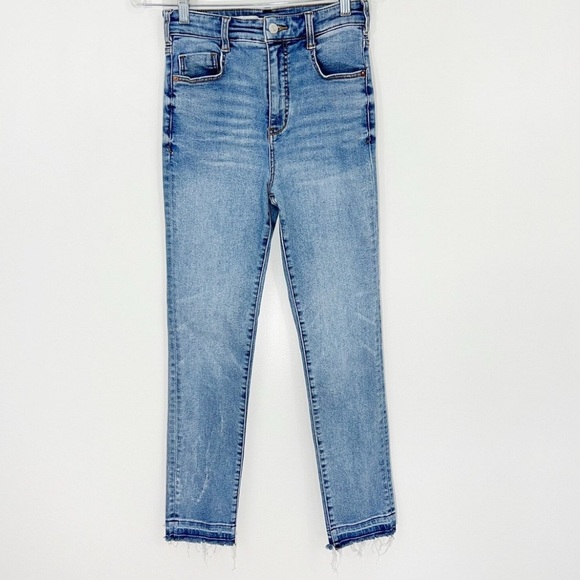 Anthropologie Pilcro High Rise Cigarette Slim Straight Raw Hem Jeans Size 28 - Picture 2 of 16